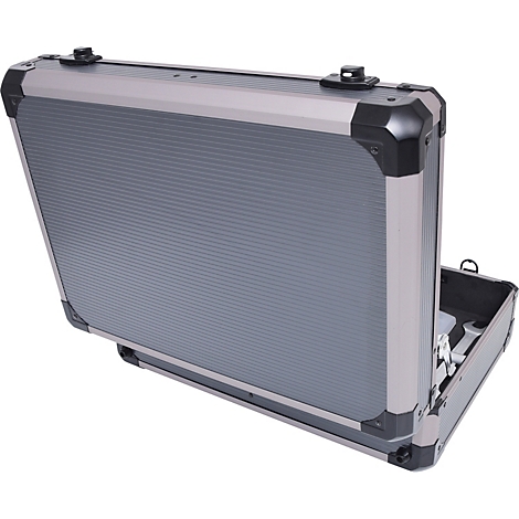 Grauer Werkzeugkoffer mit offenem Deckel und silbernen Rahmen. Die Ecken sind durch schwarze Schutzstücke verstärkt.